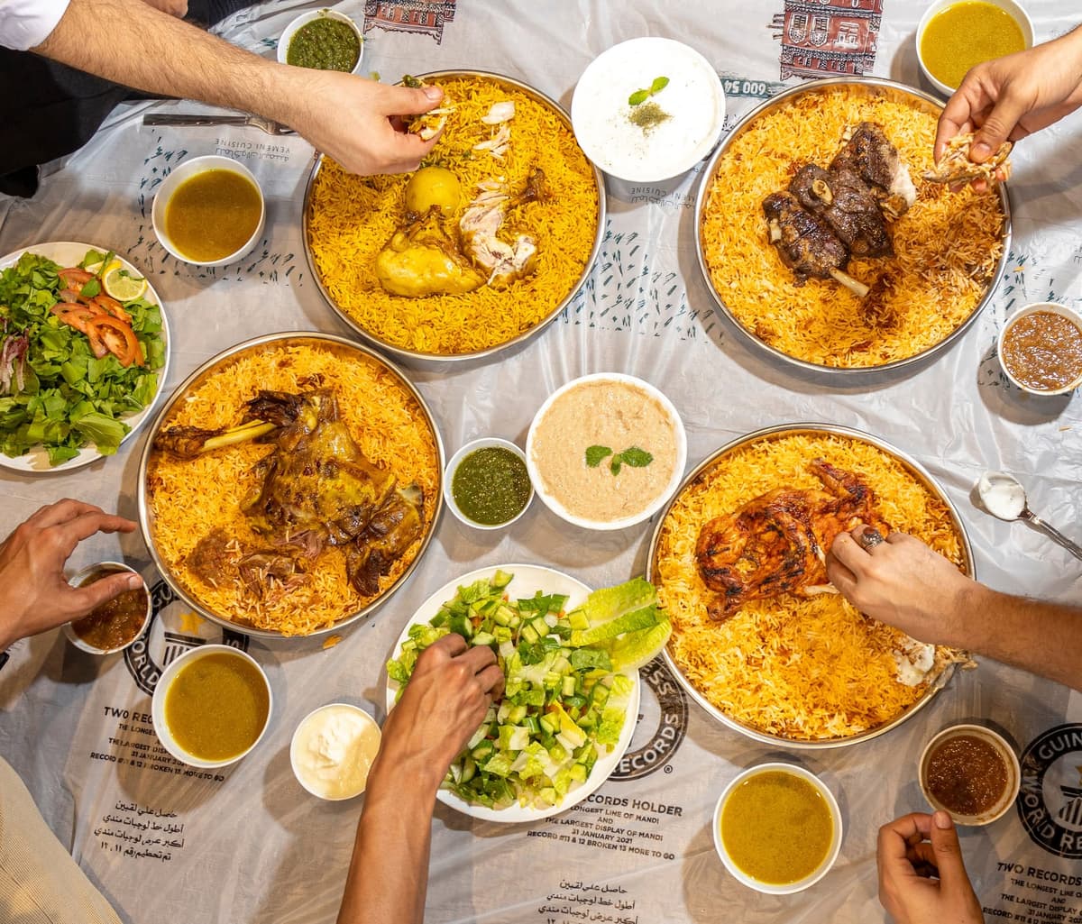 أطباق يمنية تقليدية في دبي